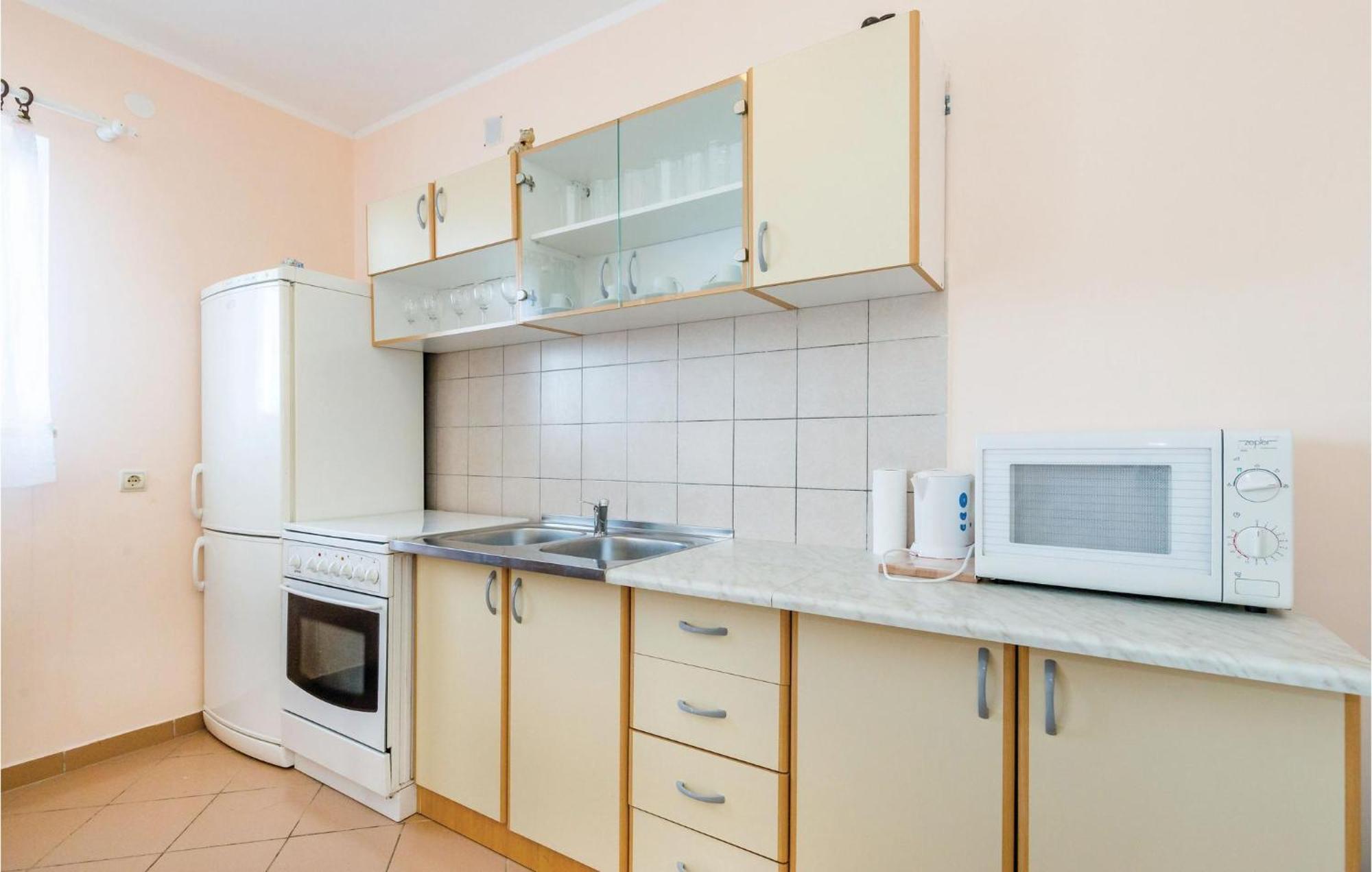 Nice Apartment In Matulji With Kitchen 外观 照片